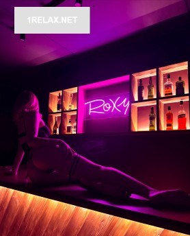 Девушка массажистка Полина, салон Roxy men's club