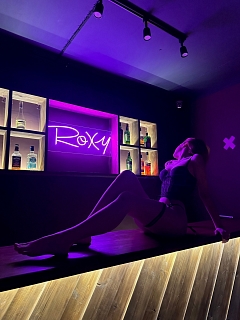 Девушка массажистка Полина, салон Roxy men's club